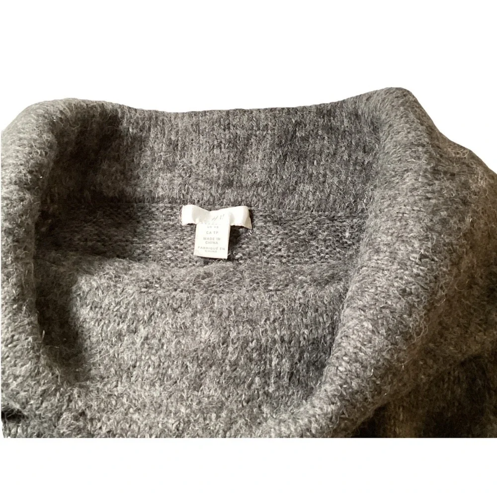 H&M Womens XS Grey Sweater Soft Warm Pullover Acrylic‎ & Alpaca Cowl Neck